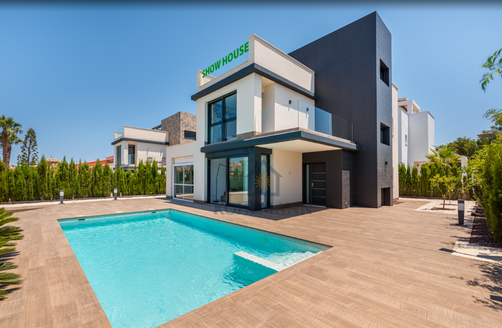 Luxusvilla in Playa Honda – nur wenige Meter vom Mar Menor