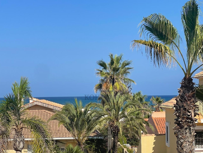 Exklusive Villa mit Meerblick in Torrevieja – Torre La Mata