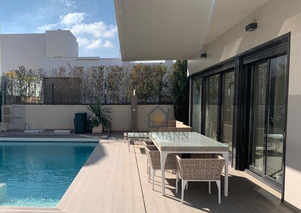 Traum Villa mit Meer-Nähe in Campoamor